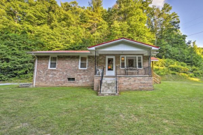 Charming Blue Ridge Mtn Cottage about 4 Mi to Hiking!